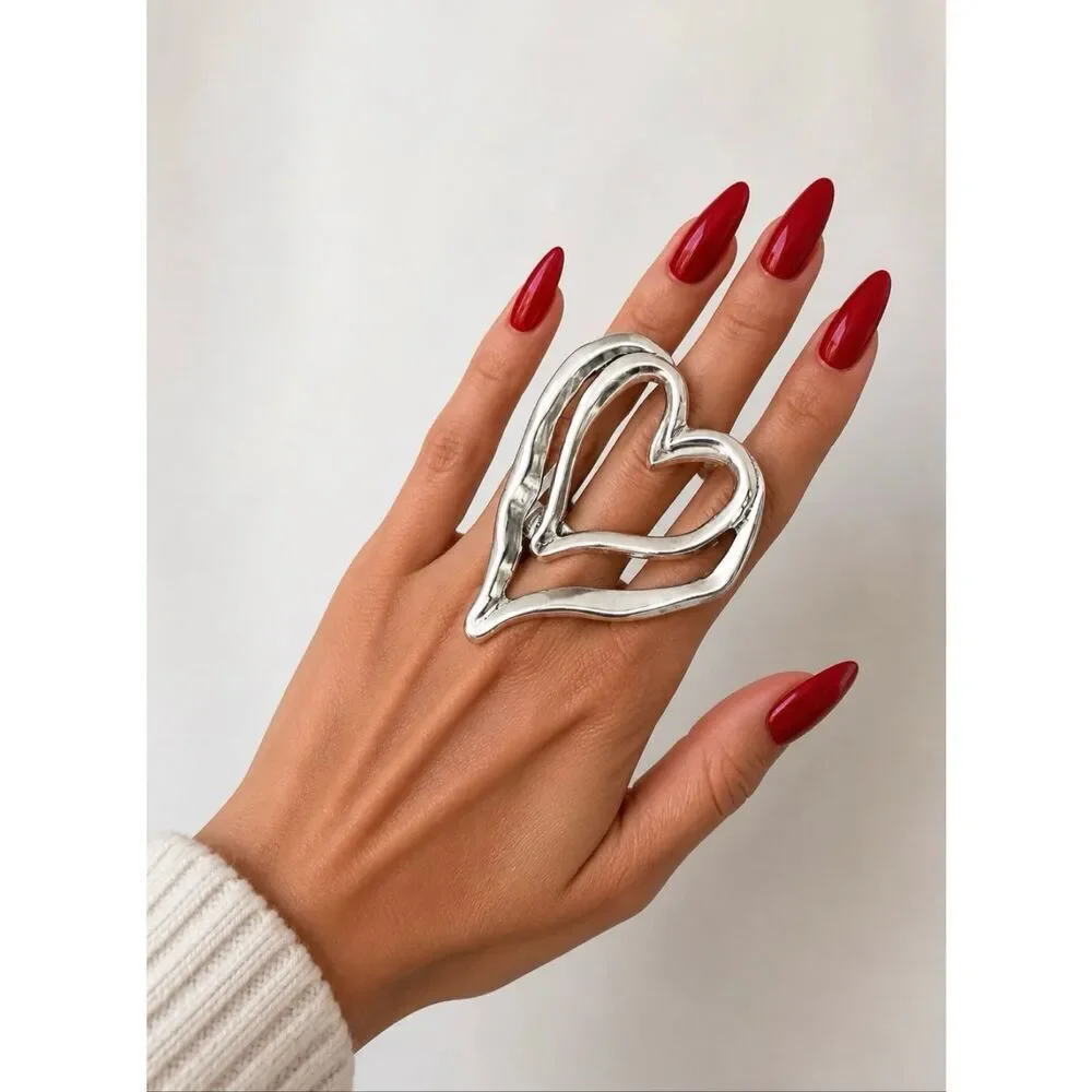 NWT Gorgeous Huge Big Silver Thick Heart Shaped Shiny Ring OS Adustable One Size